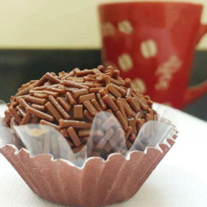 Como fazer um brigadeiro de café surpreendente com apenas 4 ingredientes!