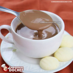 Como fazer chocolate quente em 5 minutos com apenas 3 ingredientes!