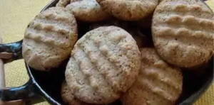 Como Fazer Biscoito de Amendoim em 10 Minutos com Apenas 3 Ingredientes