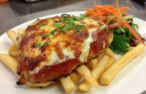 Como fazer um\File à Parmegiana incrível em 30 minutos com apenas 5 ingredientes?