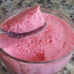 gelatina_com_creme_de_leite_e_leite_condensado_no_liquidificador_2dd753ce