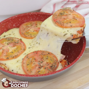Como fazer pizza de frigideira em 15 minutos com apenas 5 ingredientes