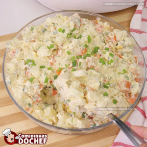 Como fazer uma salada de batata incrível com apenas 5 ingredientes em 15 minutos!