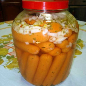 Como fazer salsicha em conserva em 10 minutos com 3 ingredientes?