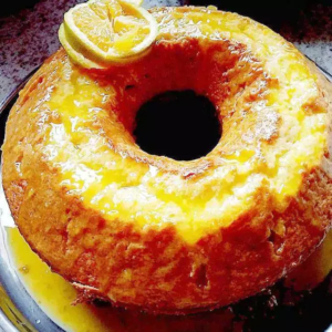 Como fazer bolo de laranja molhadinho em 30 minutos com apenas 5 ingredientes?