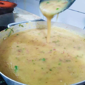 Como fazer um Caldo de Aipim com Carne Seca rápido e fácil com apenas 5 ingredientes