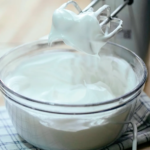 Como fazer um glacê incrível com apenas 3 ingredientes e 10 minutos?