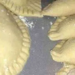 Como fazer massa de pastel com apenas 2 ingredientes em 5 minutos?