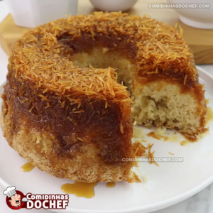 Como fazer bolo de coco caramelizado em apenas 30 minutos com 5 ingredientes?
