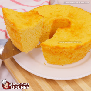 Como fazer um bolo de abacaxi rapidamente com apenas 5 ingredientes!