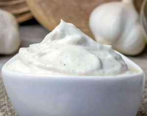 Como fazer creme de alho com maionese em 5 minutos!