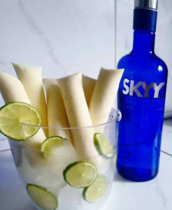 Como fazer Geladinho de Vodka em 5 minutos com apenas 3 ingredientes!