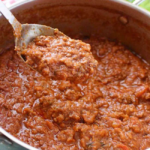 Como fazer molho de carne moída em 10 minutos com apenas 4 ingredientes!
