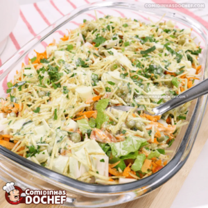 Como fazer uma deliciosa salada para o almoço de domingo em 10 minutos!