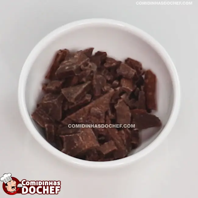 Como Derreter Chocolate no Micro-ondas - Passo 1