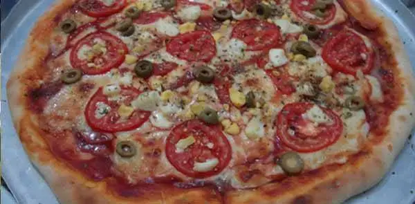 Receita de Pizza no Fogão Caseiro