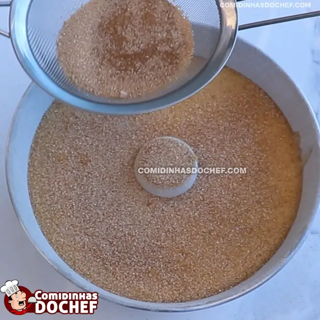 Como Fazer Pudim de Panetone - Passo 8