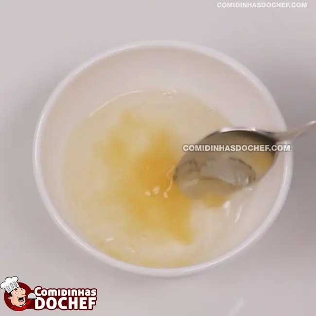 Mousse de Leite em Pó - Passo 1