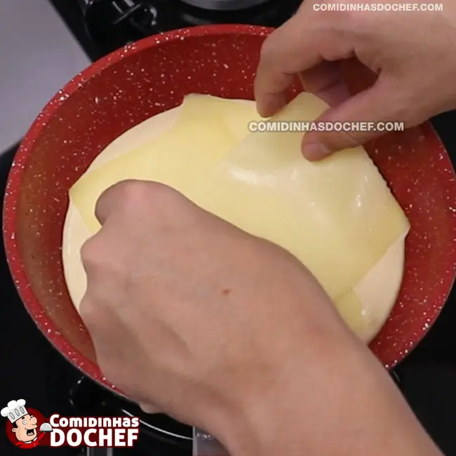 Pão de Queijo de Frigideira - Passo 3
