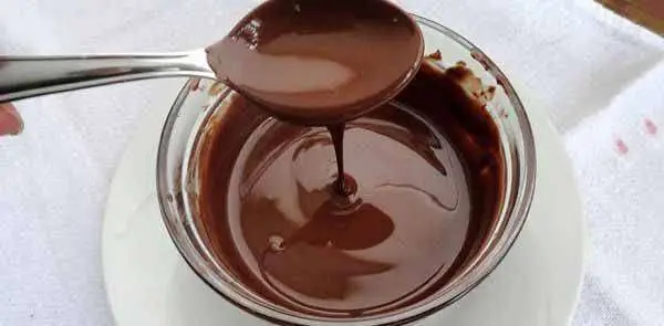 Calda Cremosa de Chocolate