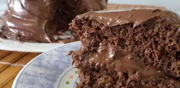 Bolo de Iogurte Fácil