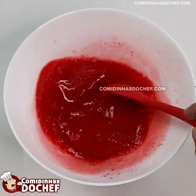 Como Fazer Sorvete de Gelatina - Passo 1