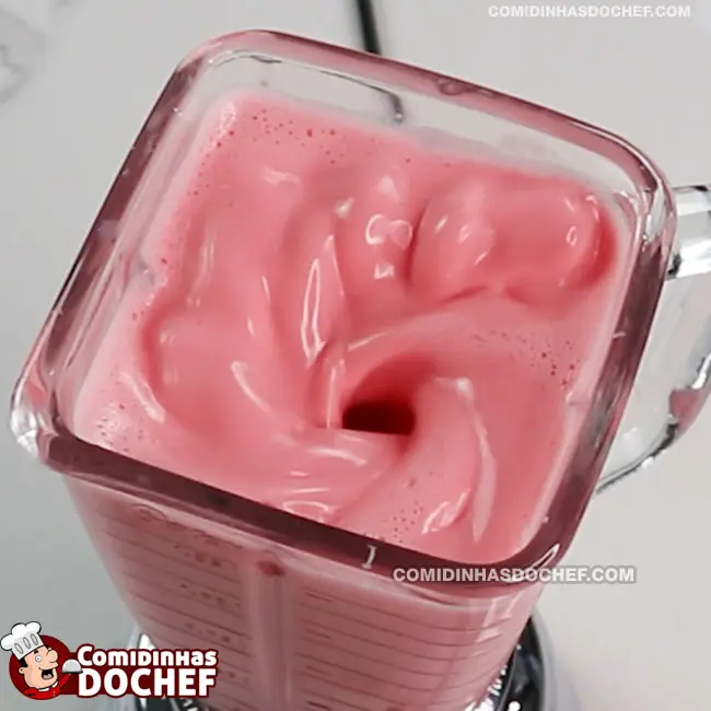 Como Fazer Sorvete de Gelatina - Passo 3