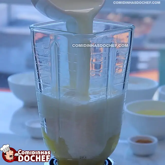 Bolo de Banana no Liquidificador - Passo 2