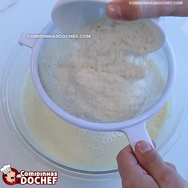 Bolo de Banana no Liquidificador - Passo 4