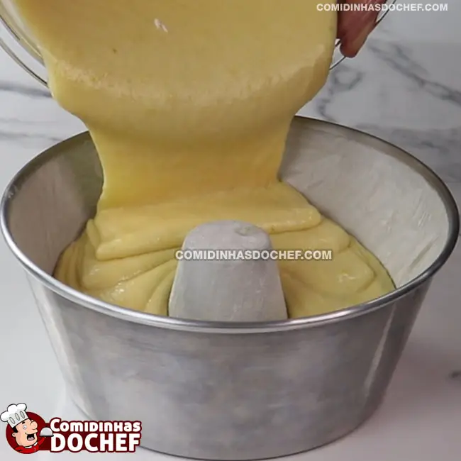 Bolo de Fubá Simples - Passo 2