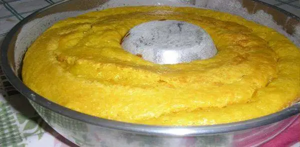 Bolo de Milho com Leite Condensado