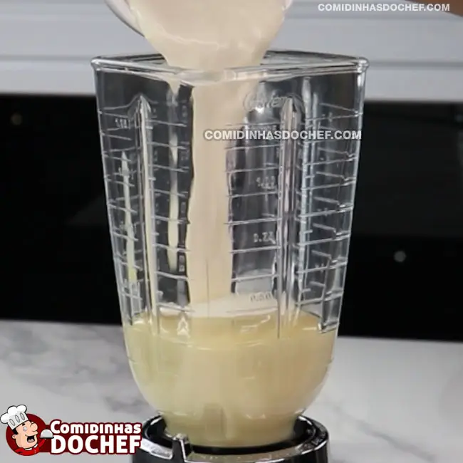 Mousse de Morango Escondido - Passo 2