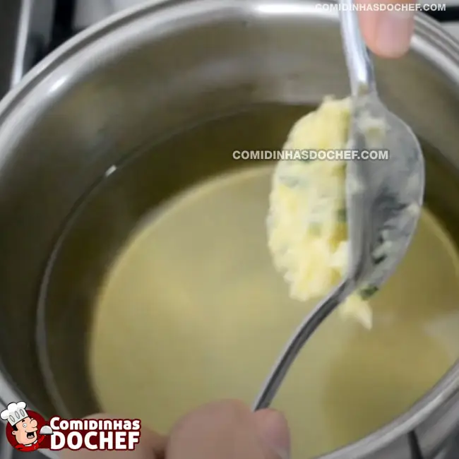 Receita de Bolinho de arroz - Passo 2