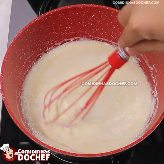 Pavê de Chocolate Branco - Passo 1