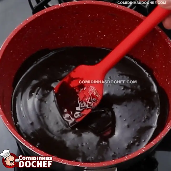 Recheio Simples de Chocolate - Passo 2
