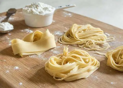 Massa de Macarrão Caseira Simples de Fazer