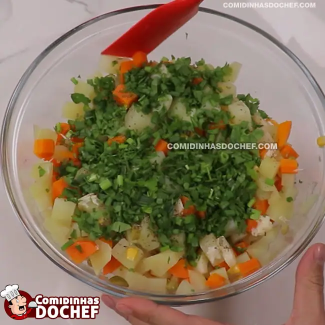 Salada Tradicional de Maionese - Passo 4