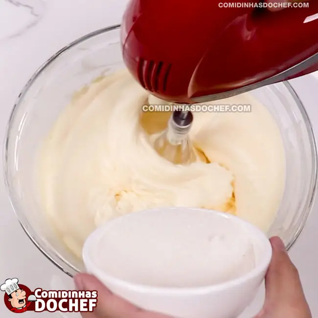 Massa Básica Para Fazer Bolo de Pote - Passo 1