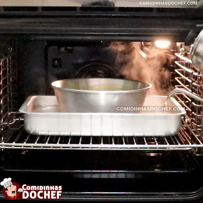 Receita de Pudim Sem Leite Condensado Fácil - Passo 3