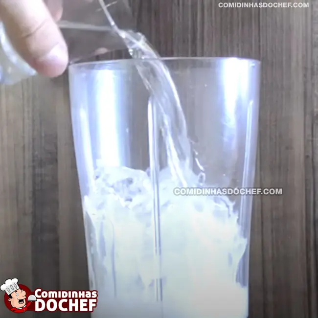 Como Fazer Batidinha de Coco - Passo 1