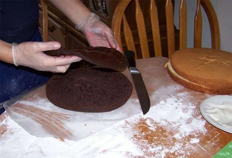 Bolo Boneca – Bolo da Barbie - Passo 1