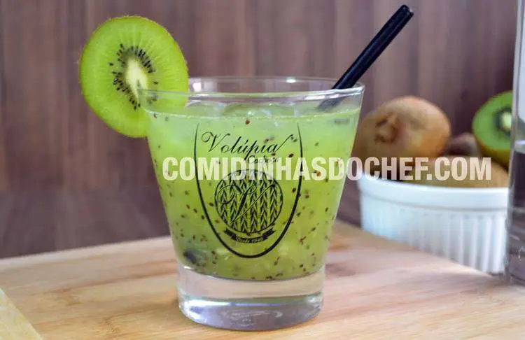 Como Fazer Caipirinha de Kiwi