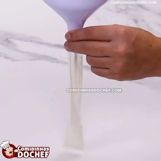 Como Fazer Geladinho Cremoso Com Suco Tang - Passo 2