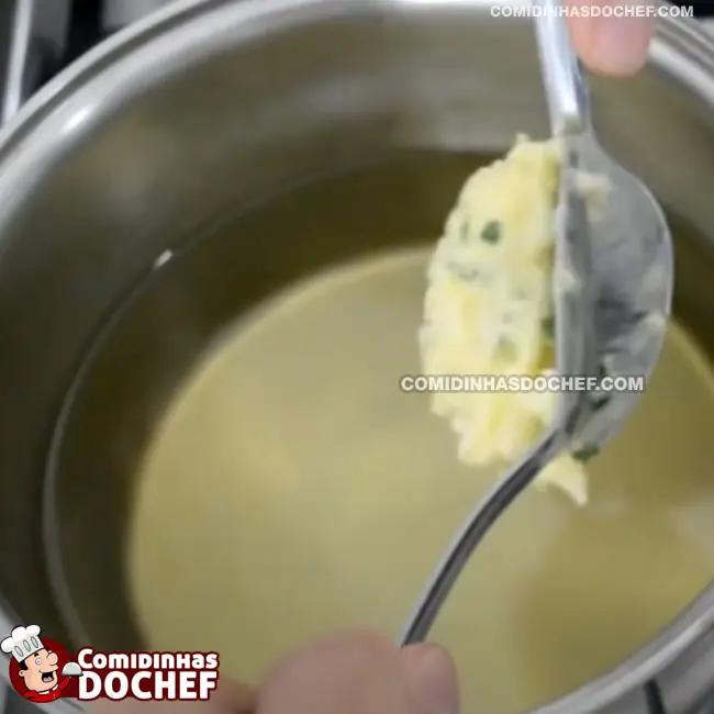 Receita de Bolinho de Arroz Simples - Passo 5