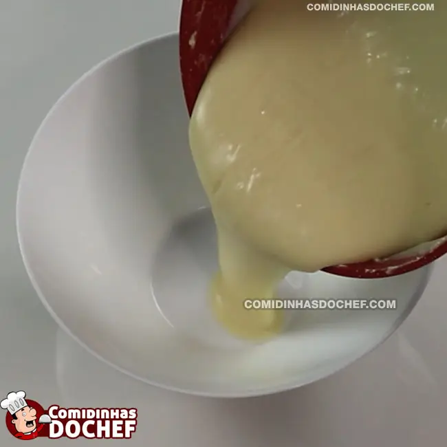 Creme Suiço Para Recheio de Bolo - Passo 3