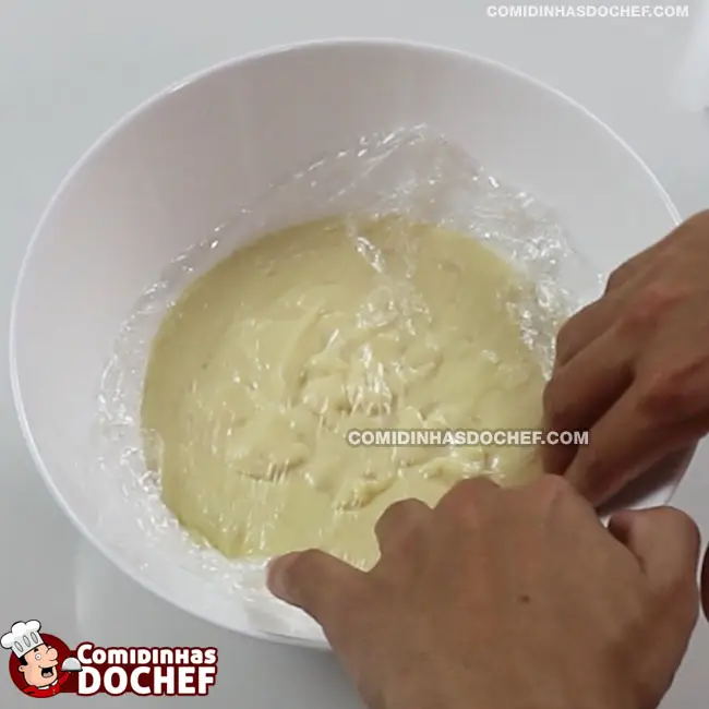 Creme Suiço Para Recheio de Bolo - Passo 4