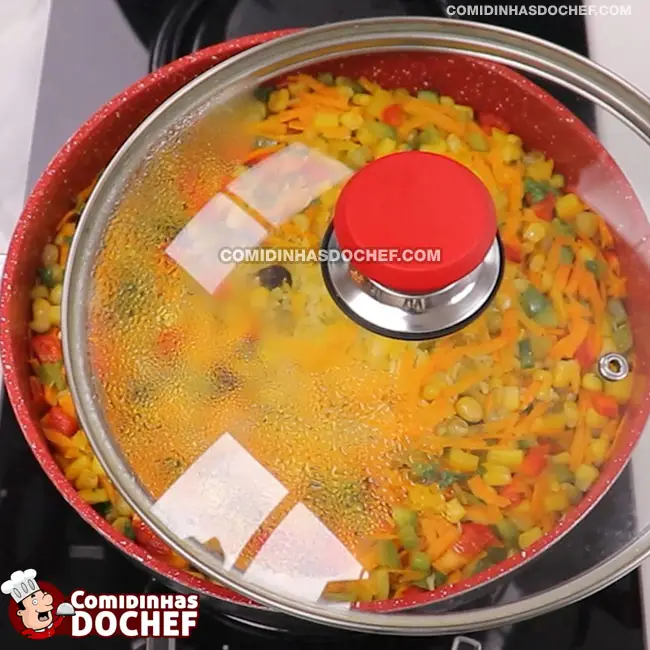 Receita de Arroz de Festa - Passo 3