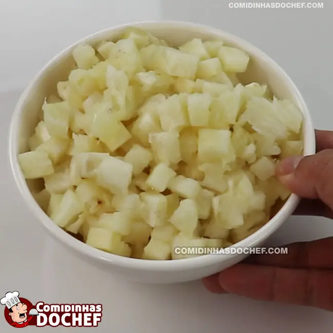Doce de Abacaxi Com Gelatina - Passo 1