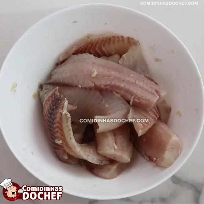 Filé de Peixe a Parmegiana - Passo 2