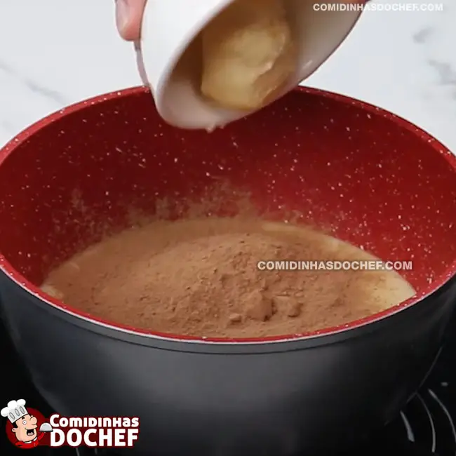 Mousse de Chocolate com Nescau - Passo 1